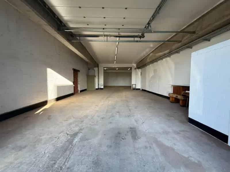 Magazijn te huur Ronse 290m2 N48