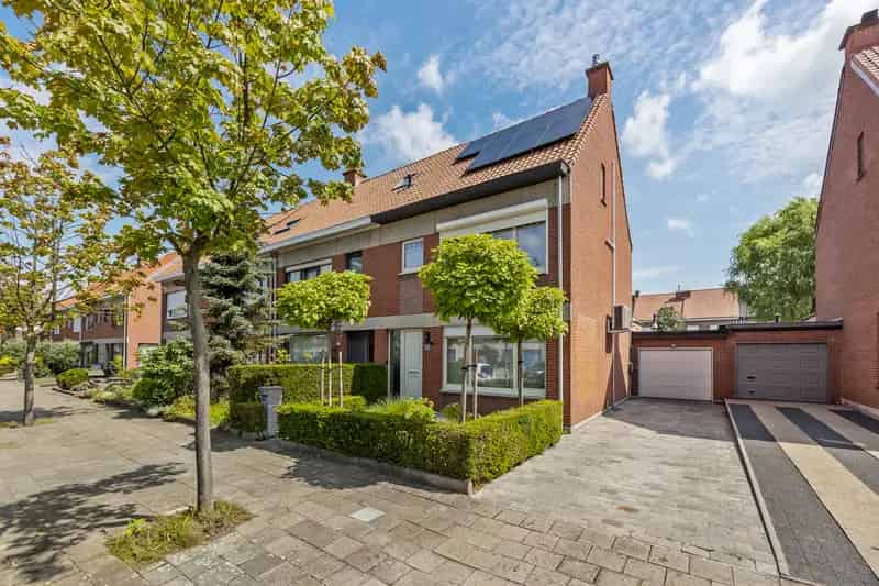 Huis te huur Hoboken: 3 à 4 slaapkamers, garage, grote tuin