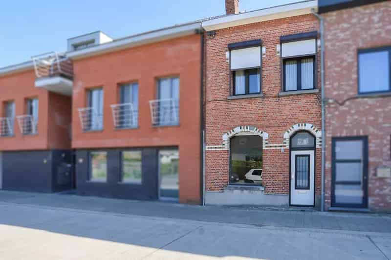 Te renoveren Rijwoning Centrum Beveren