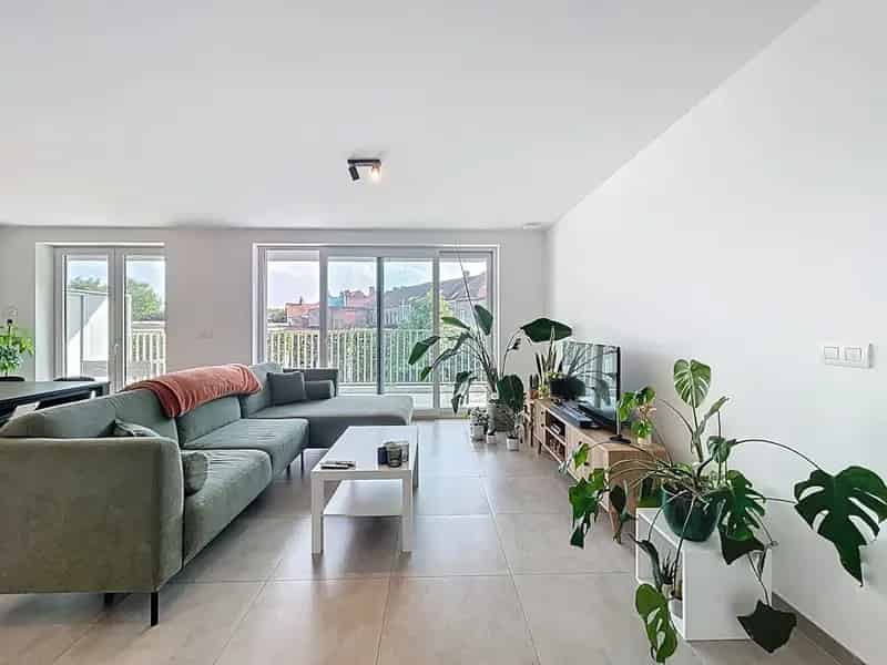 2 Slaapkamer Appartement te Huur Menen Terras Staanplaats