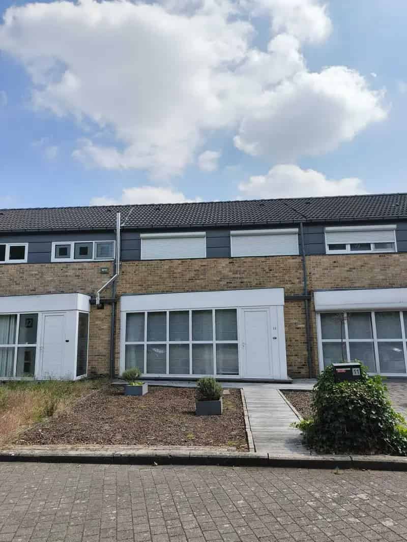 Huis te koop Oppuurs: Instapklare woning met 3 slaapkamers en duurzame features