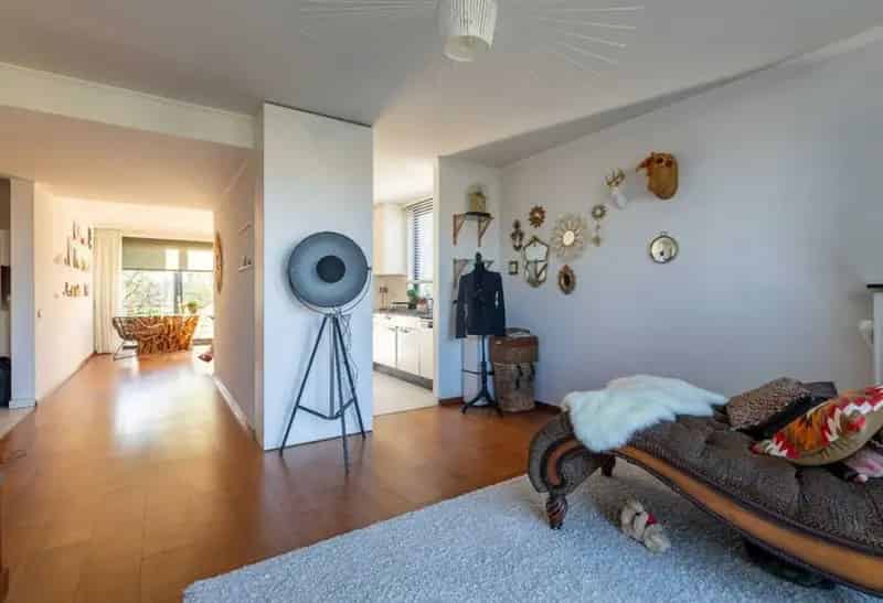 Ruim 2 slaapkamer appartement te koop met 2 terrassen