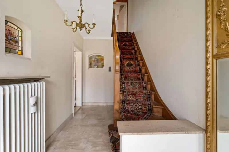 Gezinswoning 4 slaapkamers Garage Tuin Te renoveren