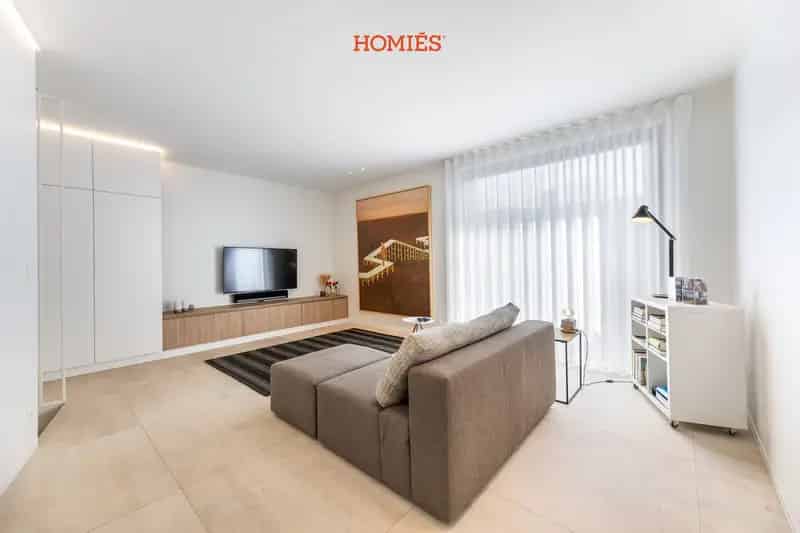 Huis te koop: Luxe Duplex Appartement met Studio en Studentenkamer