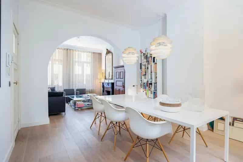 Antwerpen Herenwoning 6 slaapkamers 3 badkamers Patio Souterrain