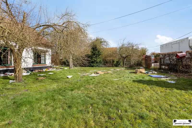 Verkavelbaar perceel bouwgrond 1490 m²