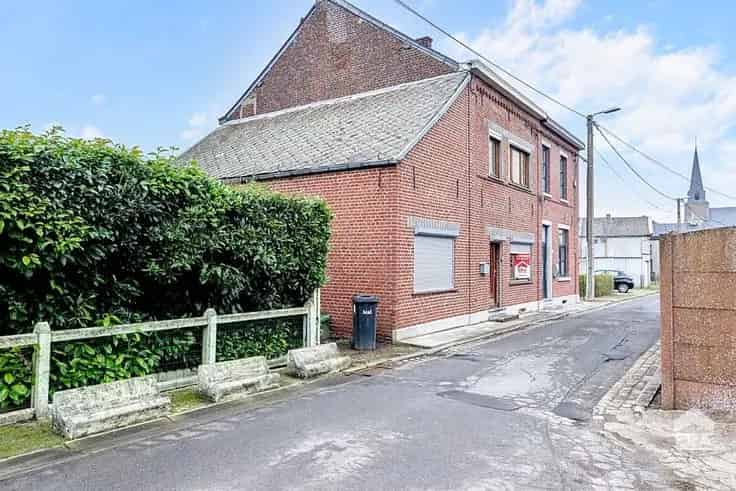 Huis Te Koop Met Renovatiepotentieel 230m² 4 Garages