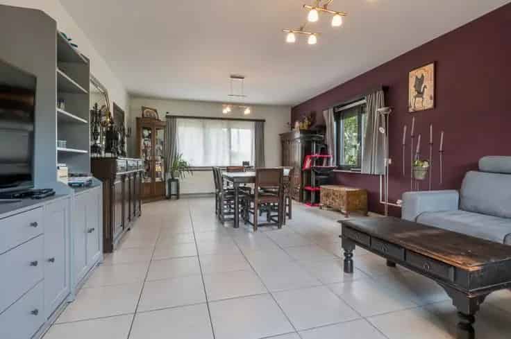 Gerenoveerde 5-kamer gezinswoning met tuin en garage