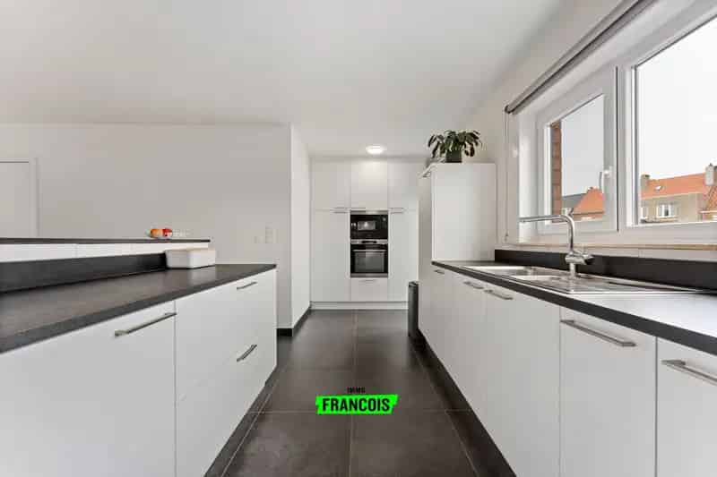 Instapklare Rijwoning Blankenberge 3 slaapkamers Garage Tuin