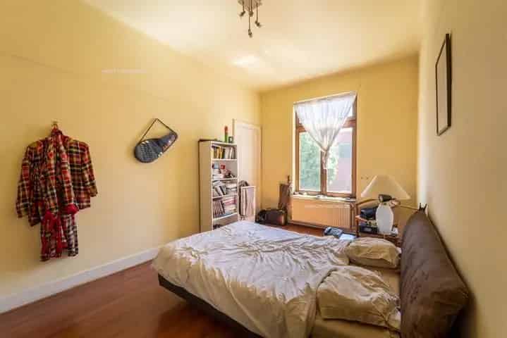 Herenhuis te koop Schaerbeek renovatieproject 425m²