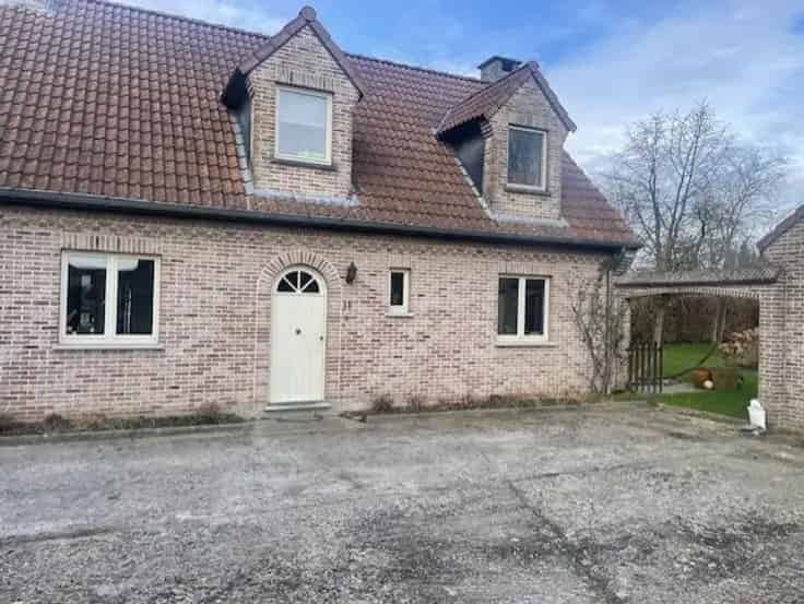 Huis te Koop Spy - 4 Gevels - Tuin - Vijver
