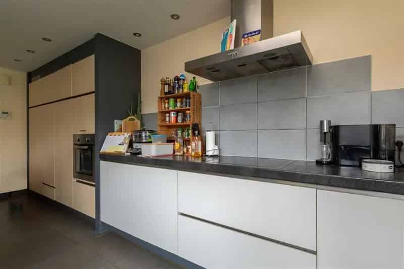 Huis te huur Sint-Andries: Instapklare halfopen bebouwing met tuin en garage