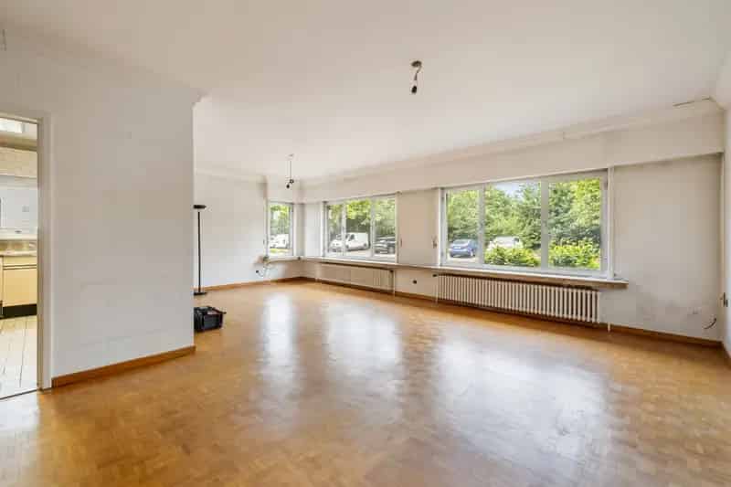 Gelijkvloers appartement te koop in Sint-Niklaas