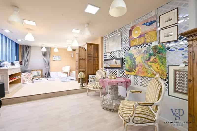 Handelshuis te Koop in Balegem Centrum