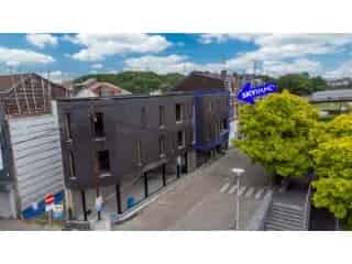 Duplex te Koop Seraing - 2 slaapkamers - Terras - Renovatieproject