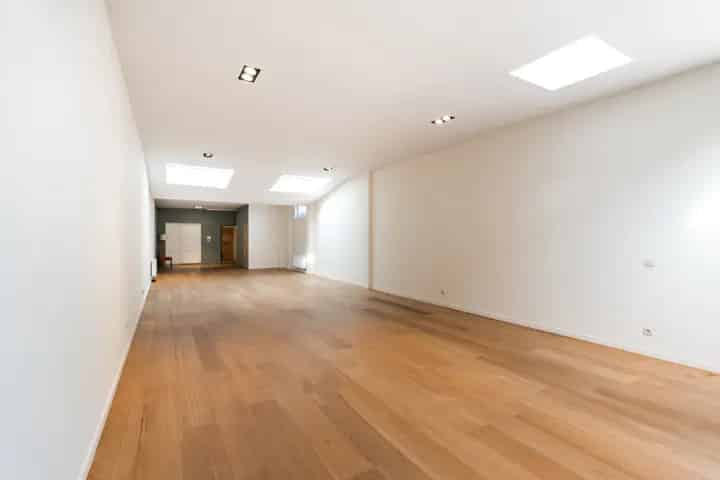 Belle Vue 48 1000 Huis met Renovatiepotentieel