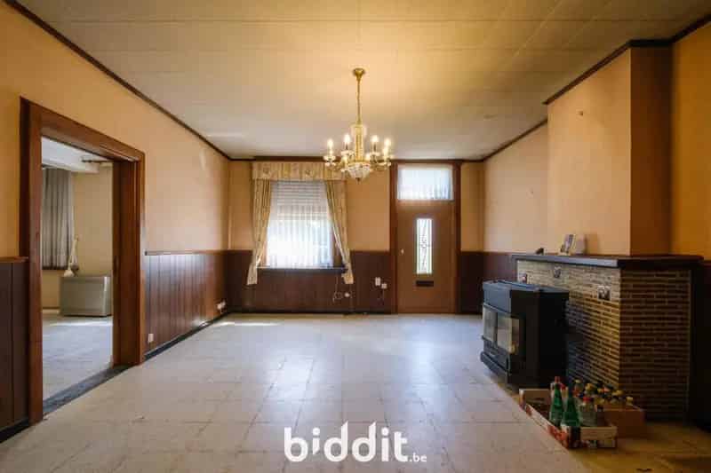 HOEVE MET AANPALENDE GRONDEN te Ranst- Emblem
