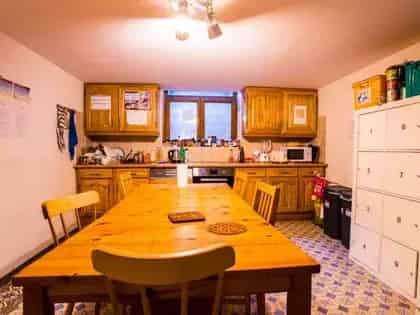 Groot huis nabij centrum 2 badkamers 2 keukens