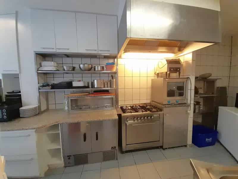 Handelspand met Appartement - Wonen en Werken