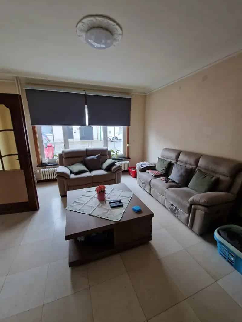 Woning met 2 slaapkamers garage en tuin