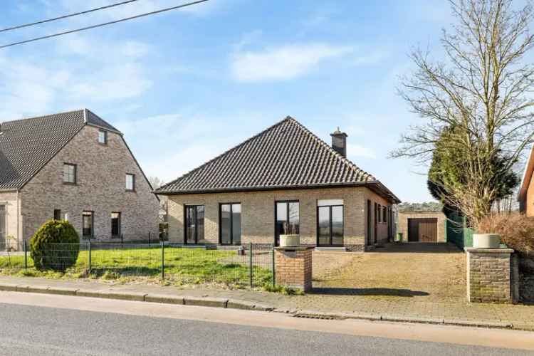 Te koop bungalow in Sint-Gillis-Waas met ruime open bebouwing