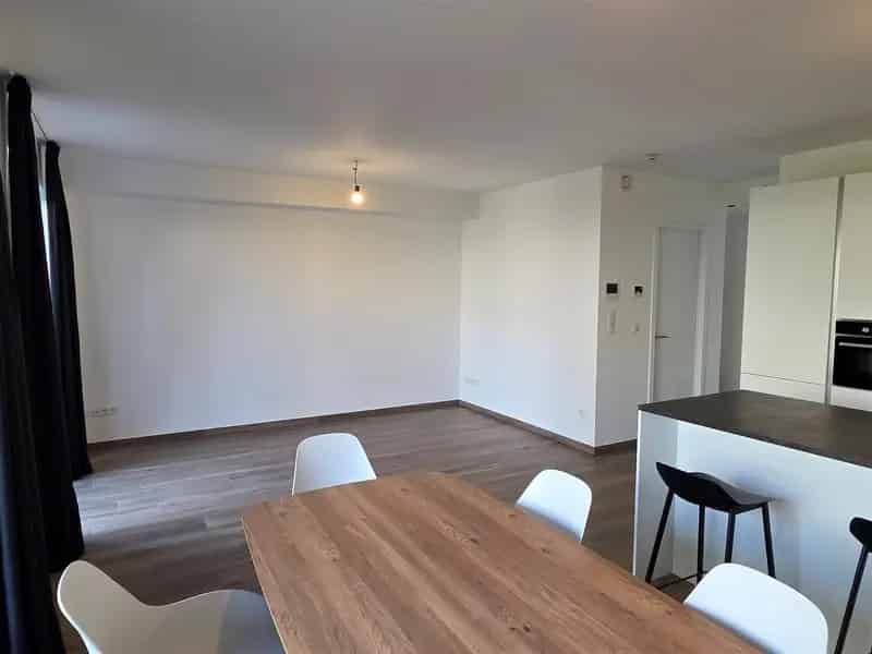 Gelijkvloersappartement 2 slaapkamers tuin terras  A12 N16 N17 E19