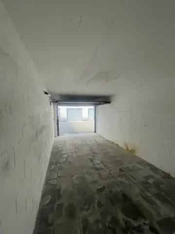 Garagebox te huur 6m x 27m De Broqueville