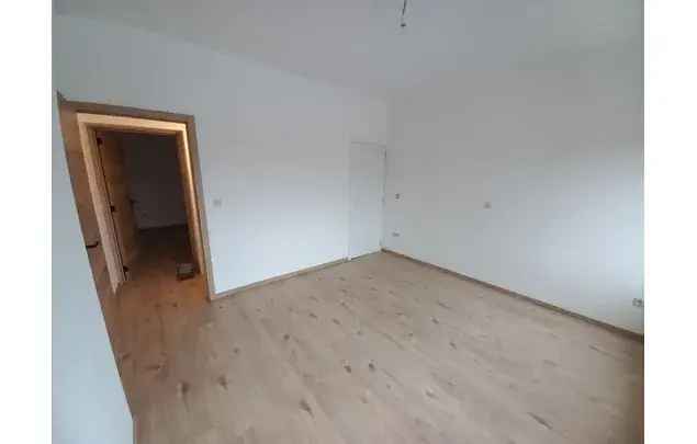 Huur 2 Slaapkamer Huis 200m² Charleroi