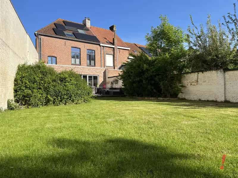 Karaktervolle woning te Brugge - 3 slaapkamers - 3 badkamers - Tuin - B&B potentieel