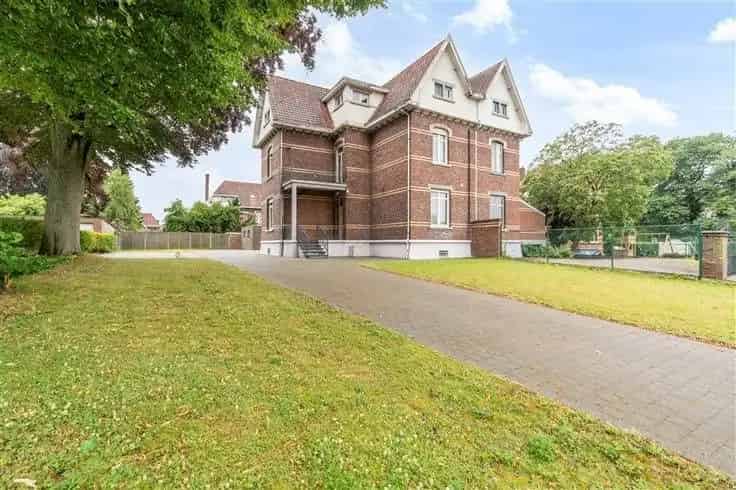 Huis Te Koop 5 Slaapkamers Ruime Tuin Gerenoveerd