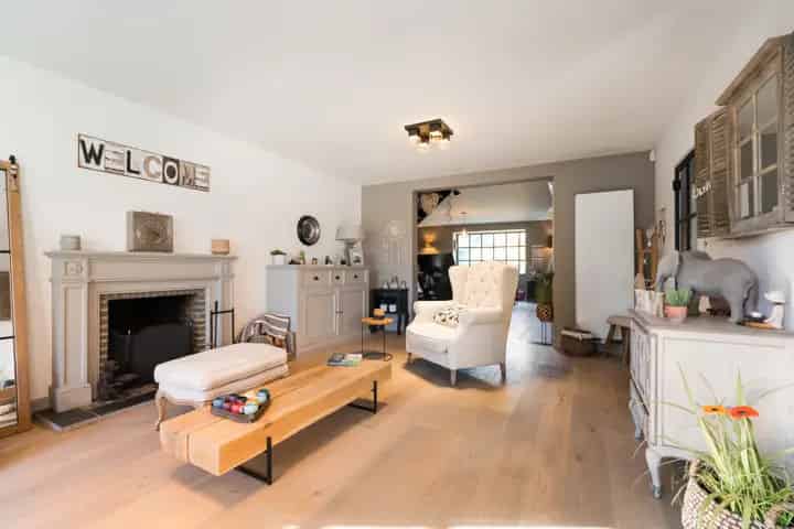 Luxe Villa te koop 6 slaapkamers zwembad Albert Croy
