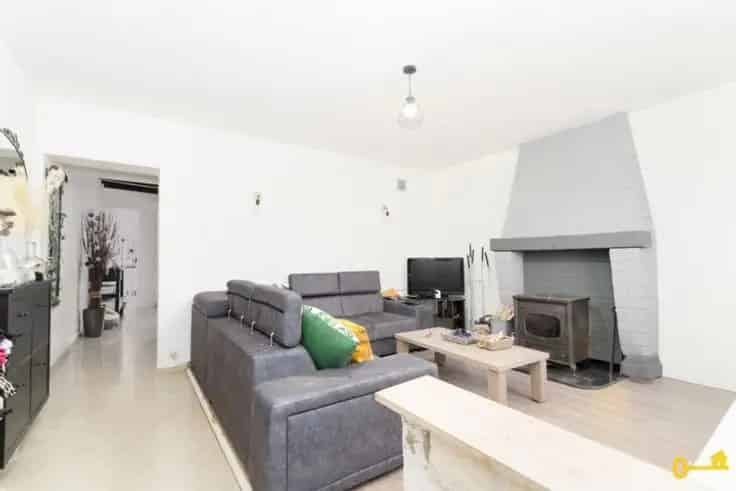 Huis Te Koop 2 Slaapkamers Binnenplaats 152m2