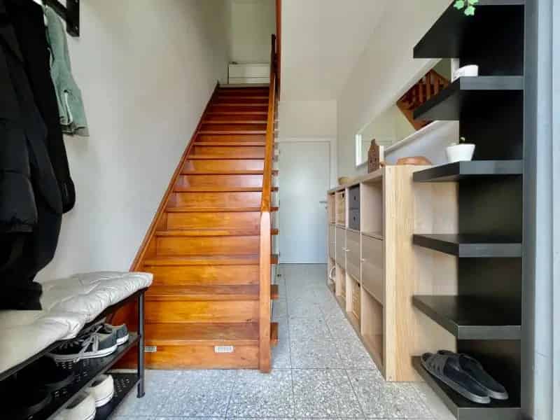 GEZELLIGE WONING MET DRIE SLAAPKAMERS, TUIN EN GARAGE
