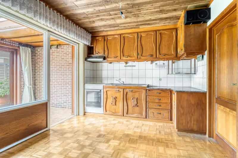 Huis te koop Desselgem: 4 slaapkamers, tuin, renovatieproject