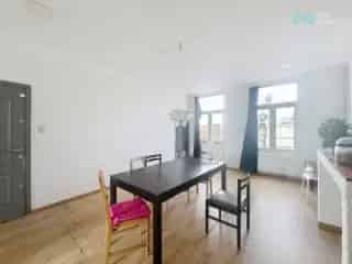 Triplex te Koop Schaarbeek 4 slaapkamers 2 badkamers