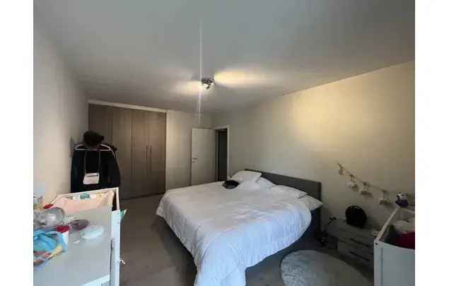 Huur 2 slaapkamer appartement van 109 m² in Ghent