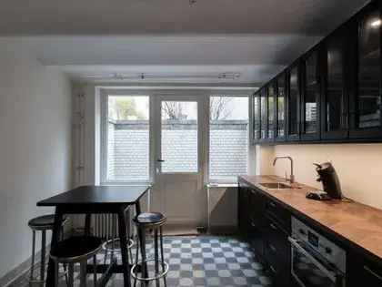 9 Slaapkamers Herenhuis Europese Wijk