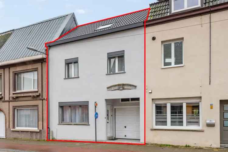 Prachtige gerenoveerde woning met 3 slaapkamers!