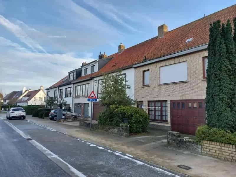 Te renoveren 3 slaapkamer woning Knokke