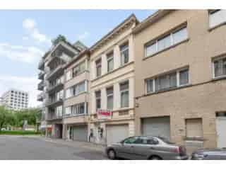 Herenhuis te renoveren Antwerpen 300m² 4 entiteiten
