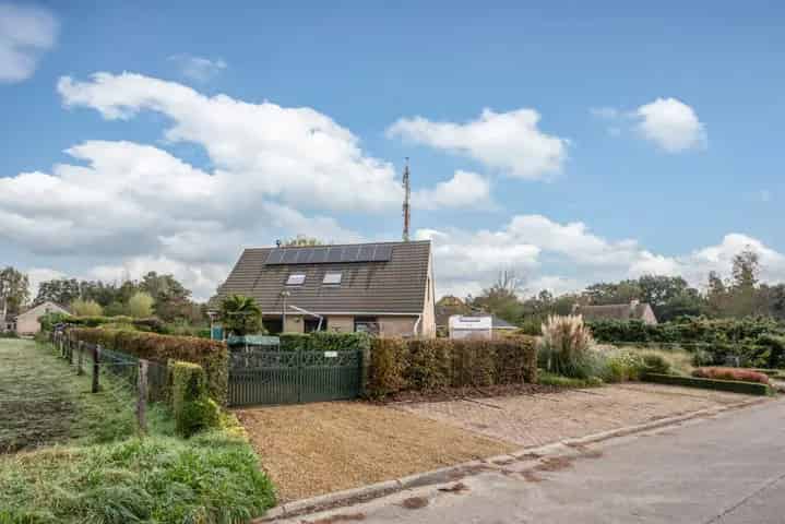 Huis te koop in Wuustwezel: Energiezuinige woning in gegeerde omgeving