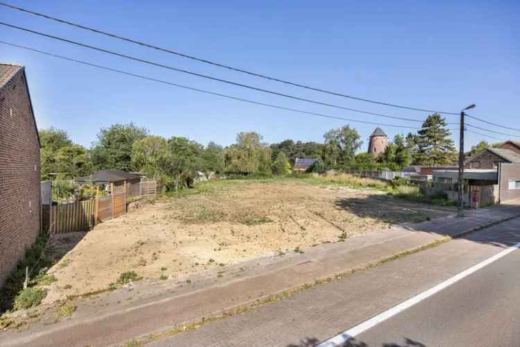 Riant te bebouwen lot in Blanden: omringd door natuur