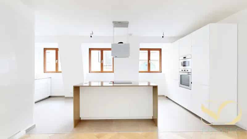Duplex 2 slaapkamers Europawijk gerenoveerd