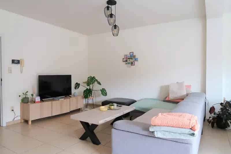 Opbrengsteigendom Gistel 3 Appartementen 3 Garageboxen