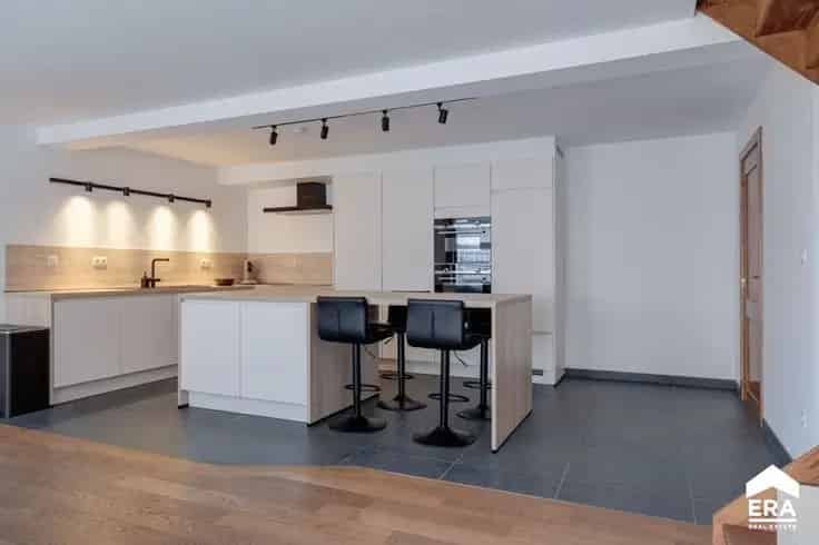 Duplex Appartement Te Koop Schulen 2 Slaapkamers Terras