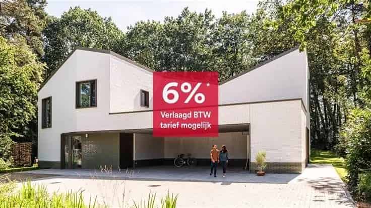 Villa Te Koop 264B - Ruime Villa's met Tuin en Carport