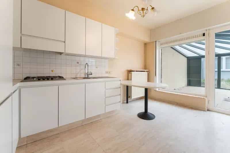 Centraal Gelegen Woning 4 Slaapkamers 2 Garages Stadstuin