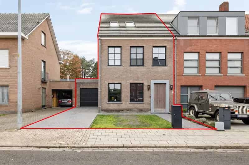 Gerenoveerde gezinswoning 3 slaapkamers Turnhout
