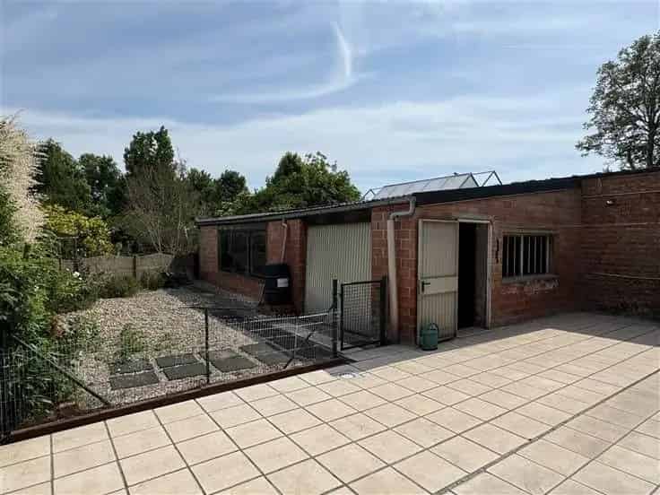 Ruime gezinswoning te koop in Muizen
