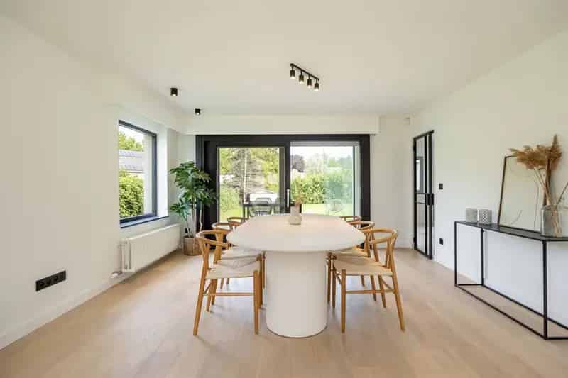 Stijlvolle Gerenoveerde Villa Ruime Tuin
